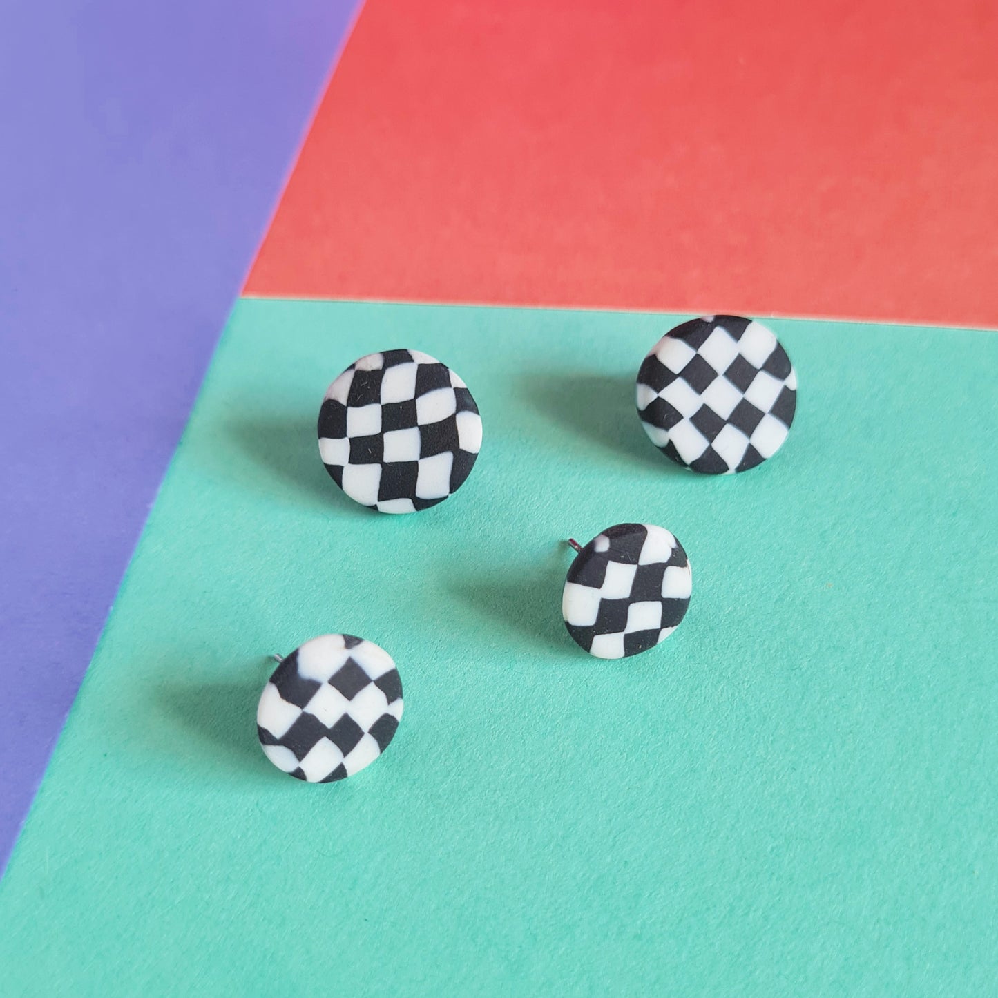 Black & white checkered stud earrings set (2 pairs)